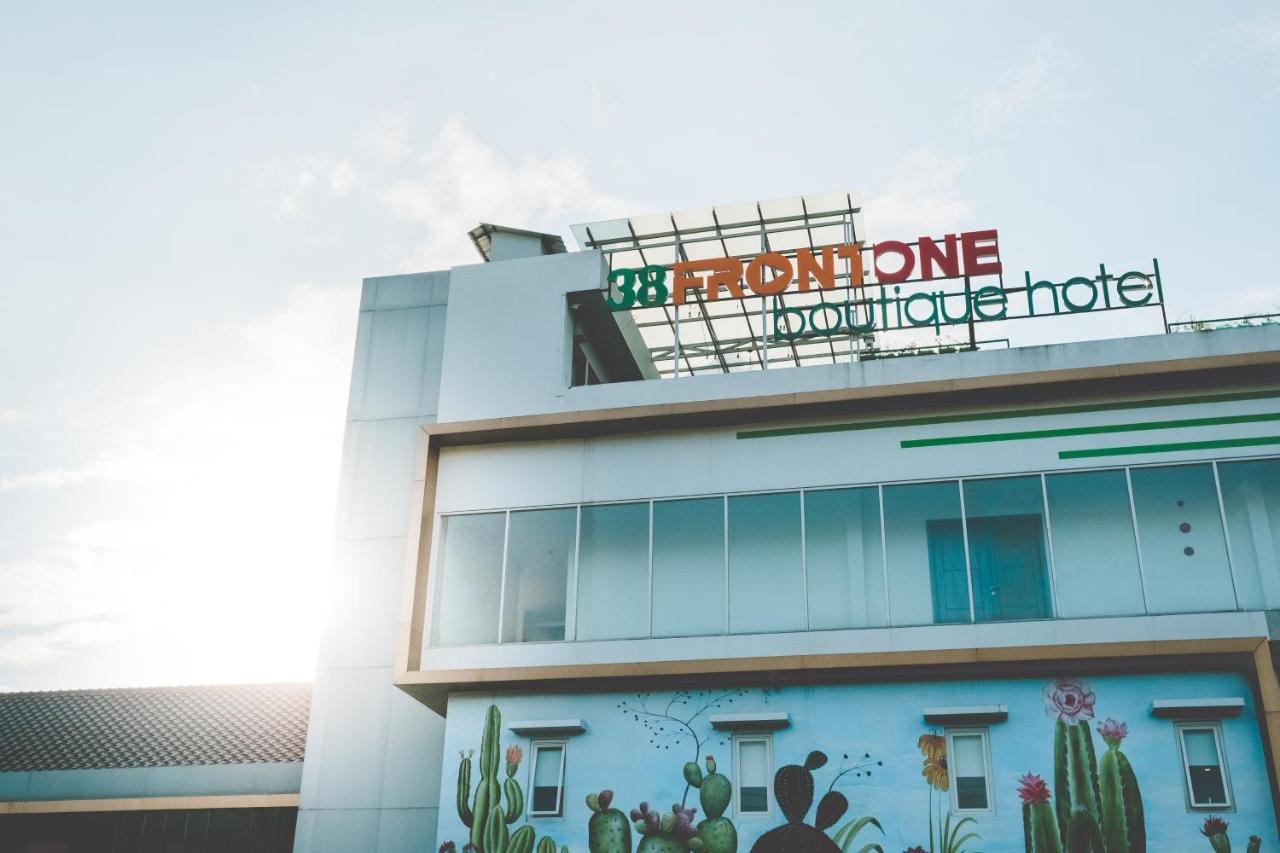 Three Eight Front One Boutique Batu Malang